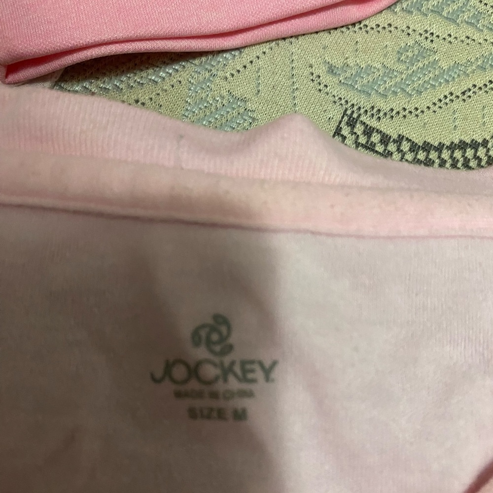Pink top - Picture 3 of 4